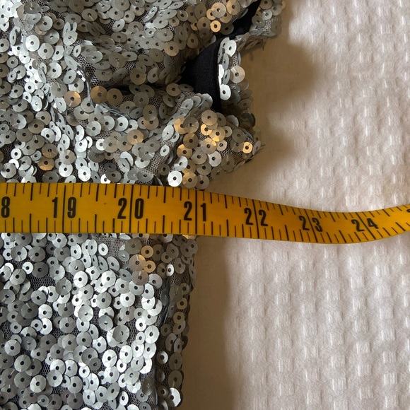 Silver Sequin Shimmer Glitter Top Sz XL - Picture 5 of 6